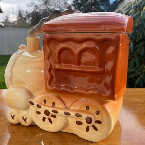 Vintage Marcia of California “kookie express” ceramic jar - Picture 3 of 11